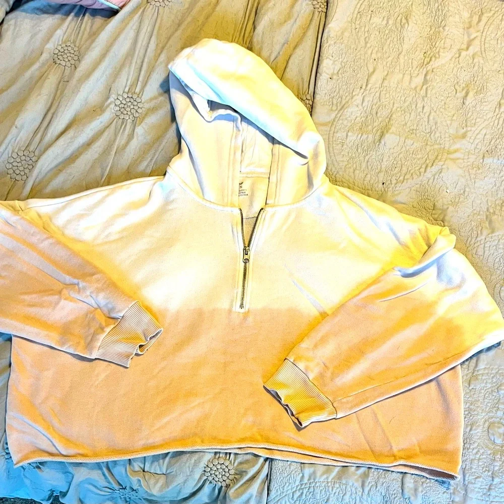 Aerie cropped 1/2 zip hoodie - Picture 1 of 1